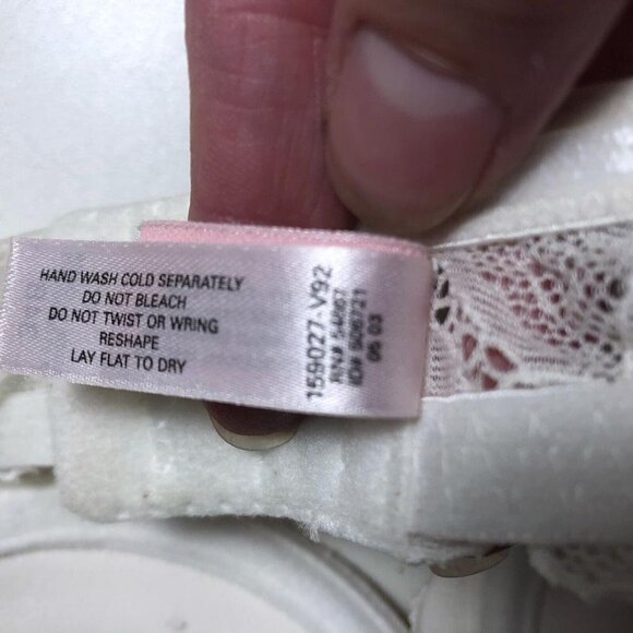🛒 $8 - #4103-3 Victoria's Secret Underwire Bra White Lace RN54867 Size 34B - Picture 5 of 6
